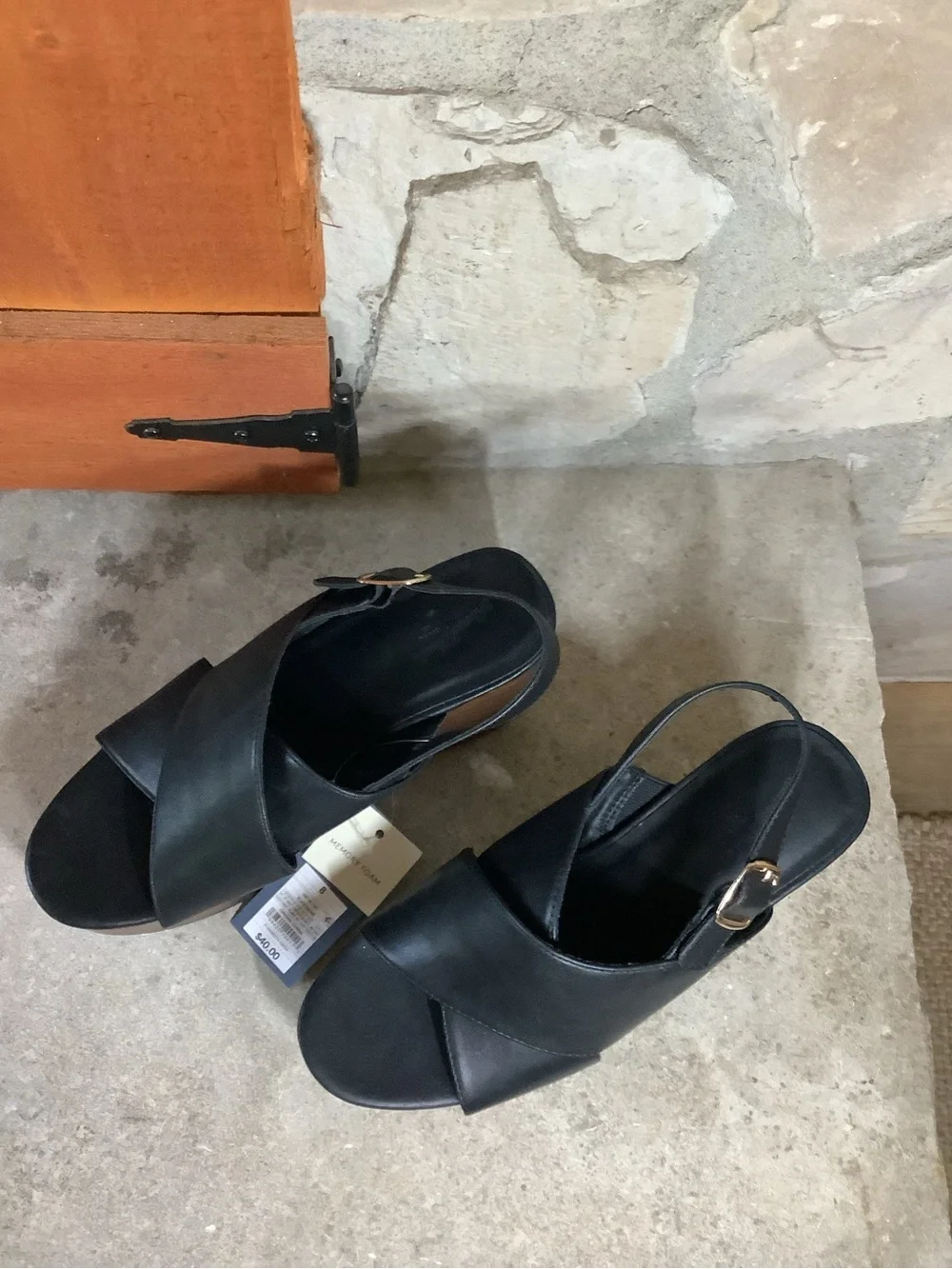 Universal Thread Women’s Black & Brown Platform Wedge Sandal size 8